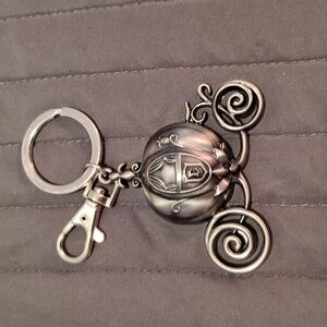 Disney Princess Cinderella’s Magical Pumpkin Carriage Keychain Keyring
